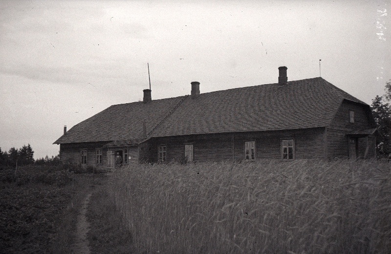 Rääka 4-kl algkooli hoone Taevere vallas.