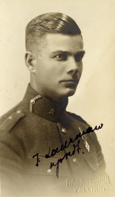 Sõjaväe Ühendatud Õppeasutused. Noorem portupeekadett Ferdinand Laurmann (Laurmaa).  duplicate photo