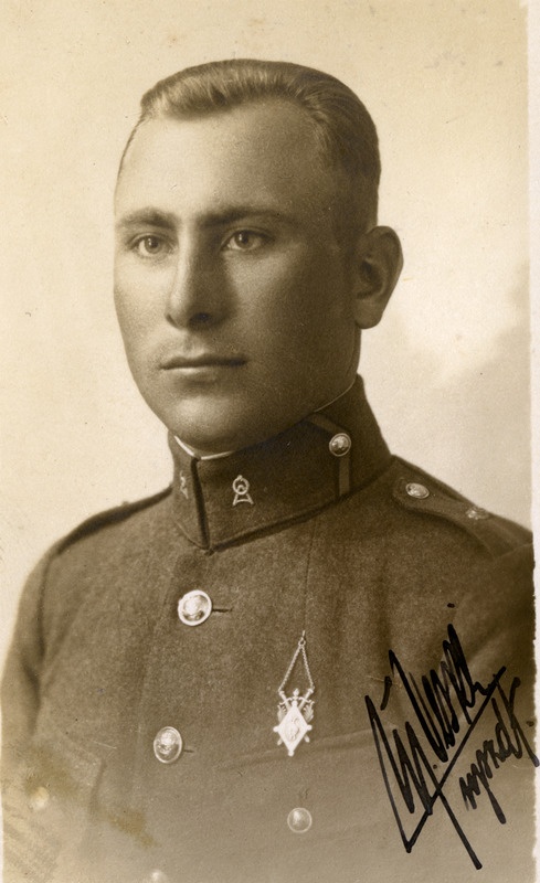 Sõjaväe Ühendatud Õppeasutused. Noorem portupeekadett Mihhail Veski.