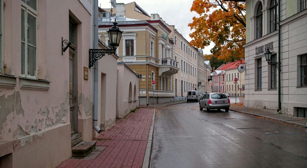 2016 10 Ülikooli tn (Munga-Gildi lõik)