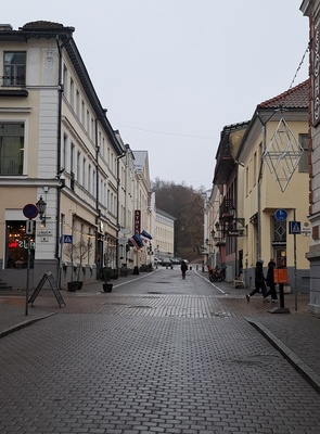 Vaade Rüütli tänavalt Küütri tänavale suunaga Toomemäe poole rephoto