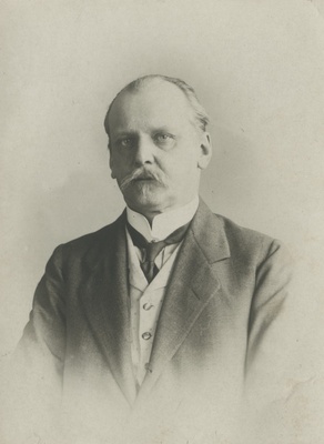 Pärilik aukodanik Edgar Höppener, portreefoto  duplicate photo