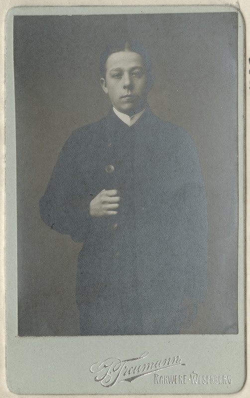 Heinrich Johansoni autojuht Nikolai Ivanov, portreefoto