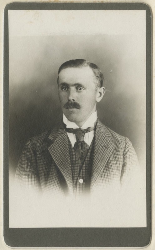 Hermann Kochi autojuht Oskar Reiter, portreefoto