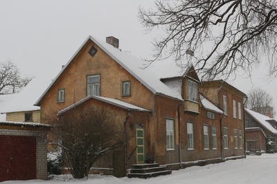 Maja Viljandis, kus on asunud ajaleht "Sakala" toimetus. rephoto