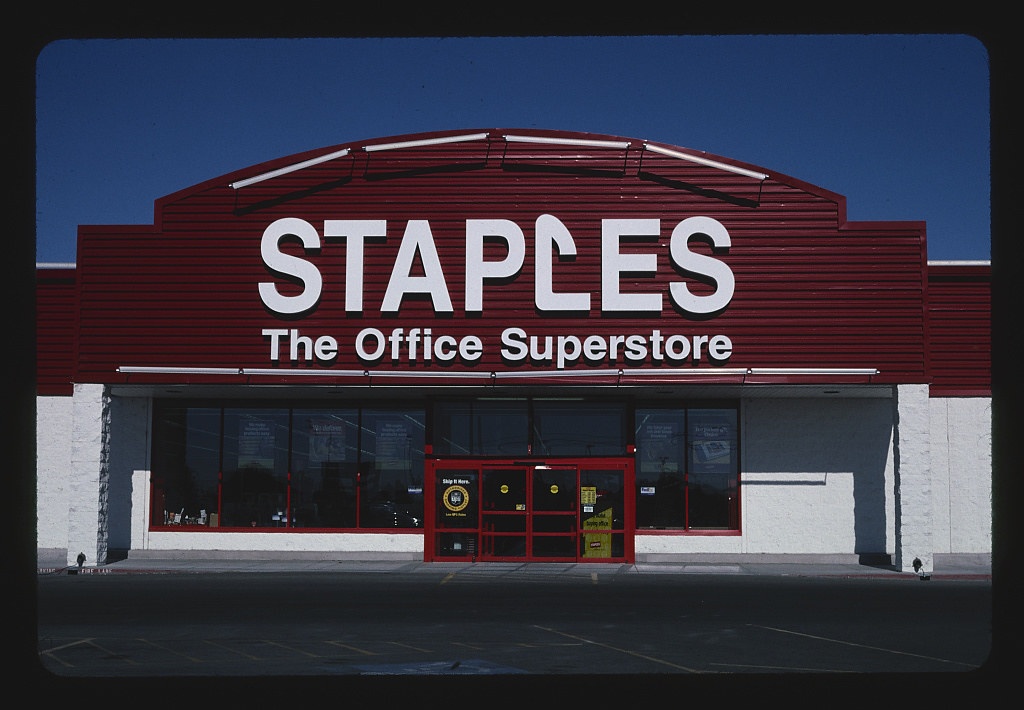 Staples, Nampa, Idaho (LOC)