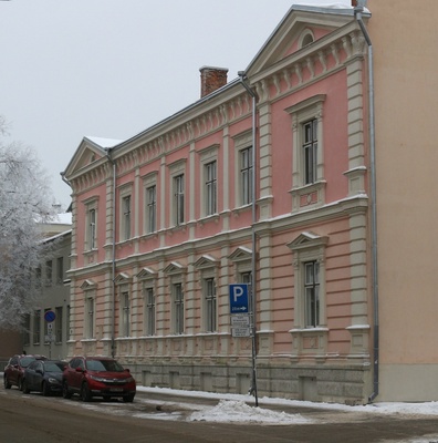 Elamu, hilisem Kirjandusmuuseum, fassaadivaade. Arhitekt Reinhold Guleke, j/e Ines Jaagus rephoto