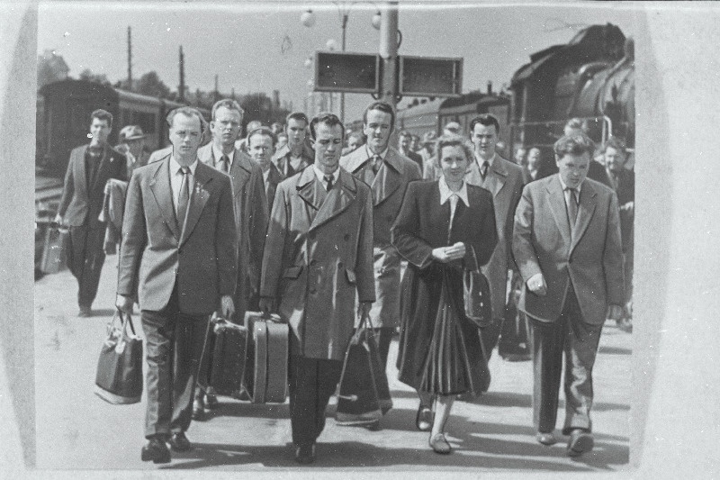 Tallinna võistlusreisile saabuv Göteborgi (Rootsi) klubi Atos jalgpallimeeskond Balti jaamas.