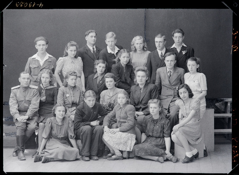 Viljandi vene õppekeelega III Keskkooli VII klass.