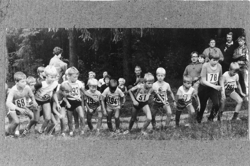 Noorimate start Jõgeva Rajooni Põllumajandustehnika Tootmiskoondise korraldatud pargijooksul.