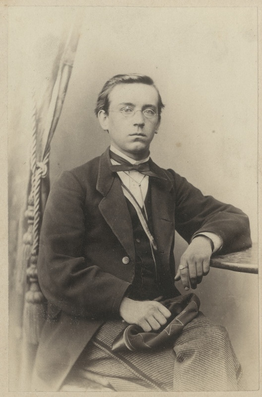 Korporatsioon "Estonia" liige Leopold Rödder, portreefoto