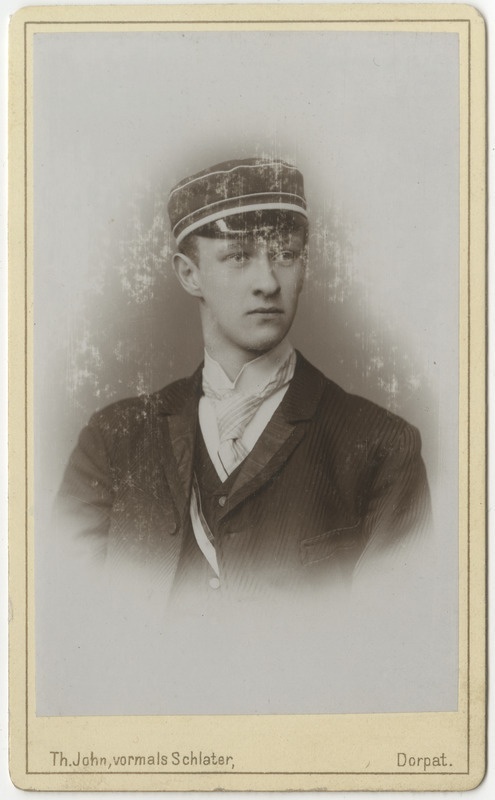 Korporatsioon "Estonia" liige parun Robert Keyserlingk, portreefoto