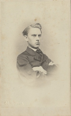 Arvatavasti korporatsioon "Estonia" liige Konstantin Rahr, portreefoto  duplicate photo