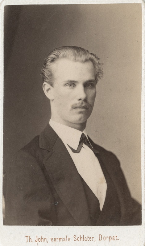 Määratlemata korporatsioon "Estonia" liige, portreefoto