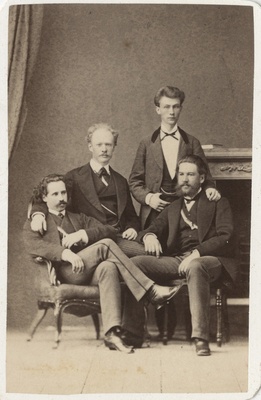 Korporatsioon "Estonia" kvarteti liikmed Ernst Hörschelmann (1.tenor), Friedrich Veh (2.tenor), William Frey (2.bass) ja Adolf Bergmann (1.bass), grupifoto  duplicate photo