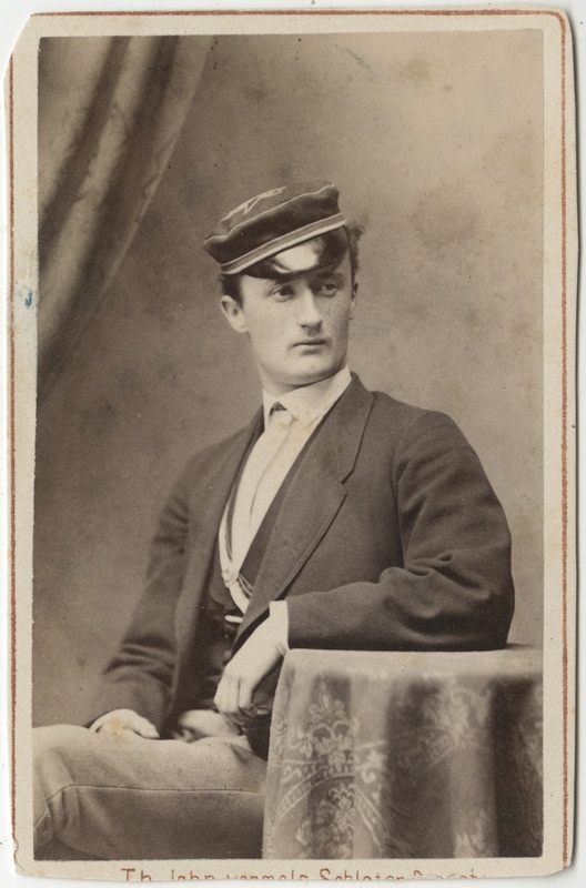 Korporatsioon "Estonia" liige parun Ernst Tiesenhausen, portreefoto