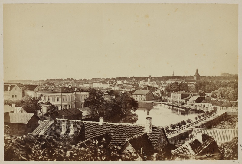 Tartu Ressource'i seltsi aiast