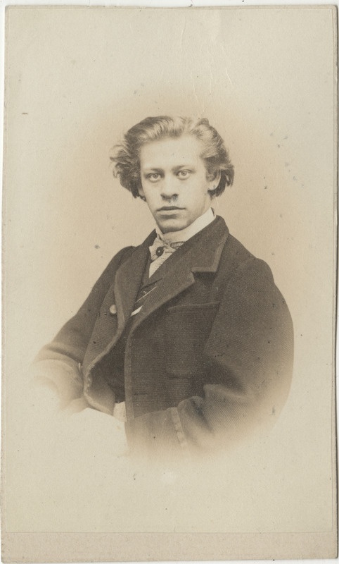 Arvatavasti korporatsioon "Estonia" liige Edmund Adelheim, portreefoto