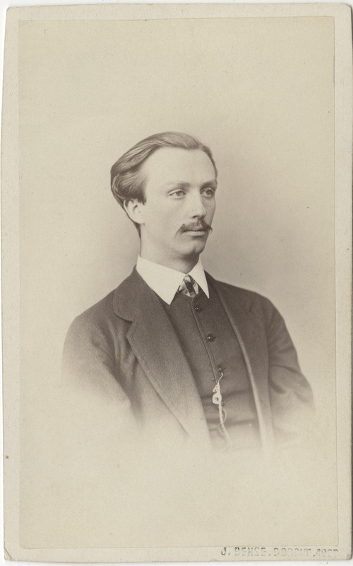 Arvatavasti korporatsioon "Estonia" liige parun Georg Engelhardt, portreefoto