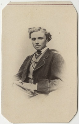 Korporatsioon "Estonia" liige krahv Woldemar Tiesenhausen, portreefoto  duplicate photo