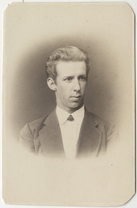 Korporatsioon "Estonia" liige Woldemar Hoeppener, portreefoto