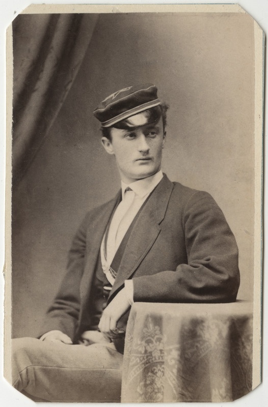 Korporatsioon "Estonia" liige parun Ernst Tiesenhausen, portreefoto