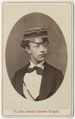 Arvatavasti korporatsioon "Estonia" liige Alexander von Tritthoff, portreefoto  duplicate photo