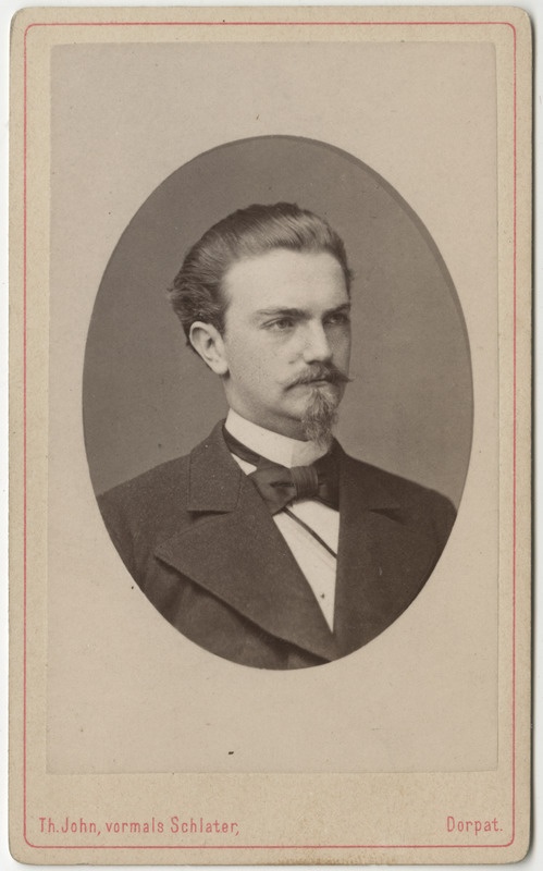 Korporatsiooni "Estonia" liige Arthur von zur Mühlen, portreefoto