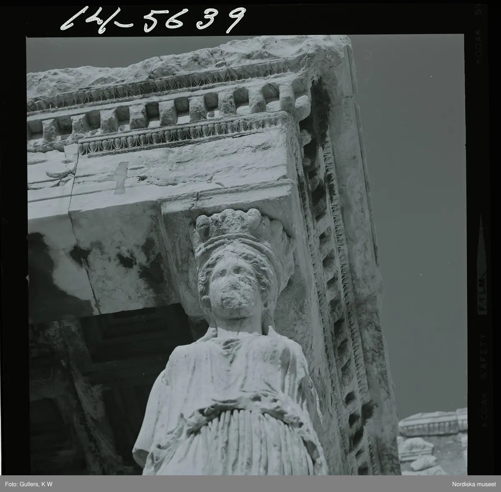 2795 Grekland Akropolis. Närbild av templet Erechtheion.