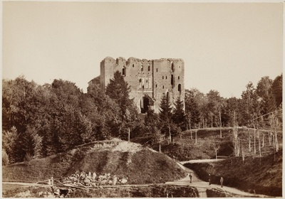 Tartu toomkiriku varemed Toomeoru pervelt  duplicate photo