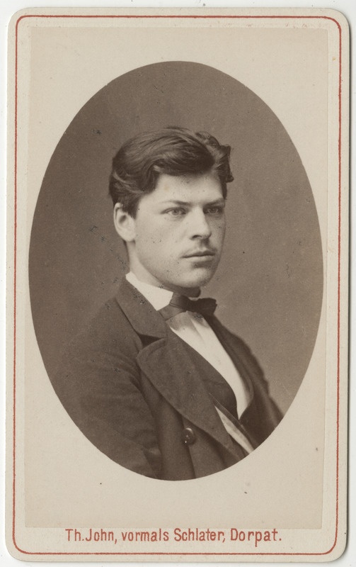 Korporatsioon "Estonia" liige Maximilian Iversen, portreefoto