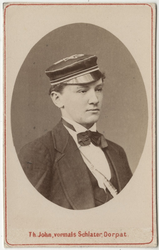 Arvatavasti korporatsioon "Estonia" liige Leo Alexejew, portreefoto