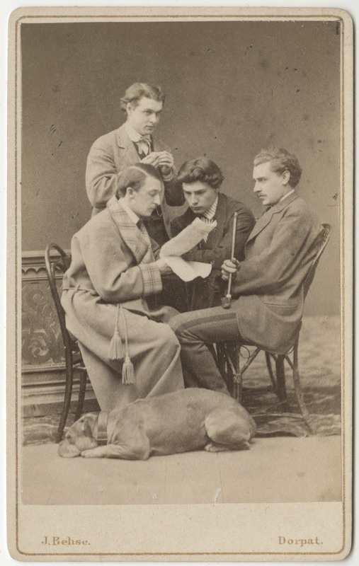 Korporatsioon "Estonia" liikmed Leonidas Smirnow, parun Woldemar Stackelberg, Bronislaw von Guzkowski ja Alexander von Ramm, grupifoto