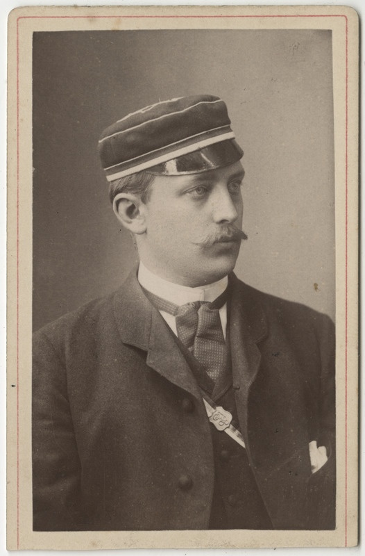 Korporatsioon "Estonia" liige Johannes Laurson, portreefoto