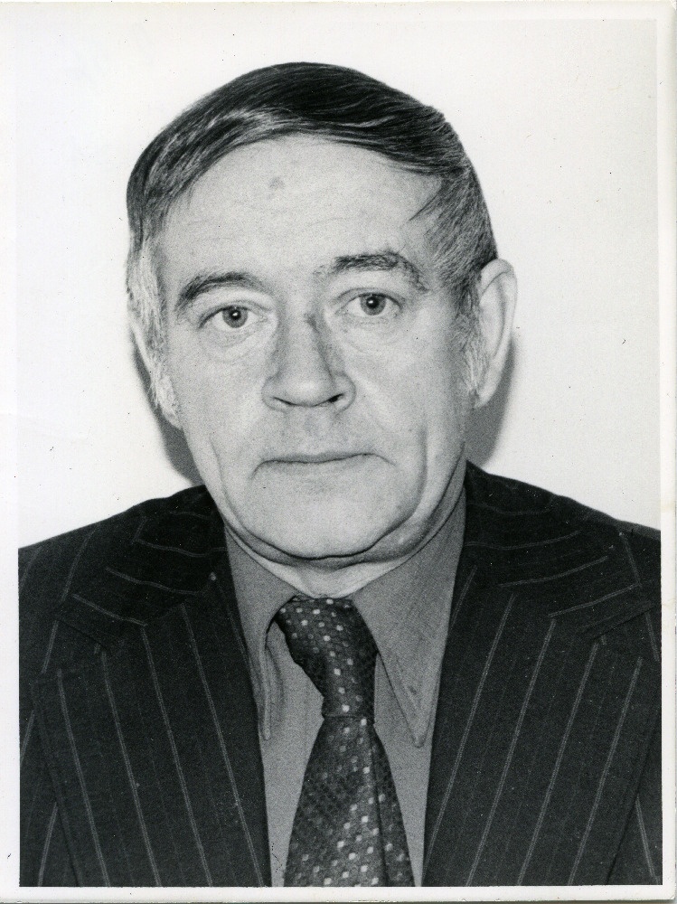 Olav Männi portreefoto.