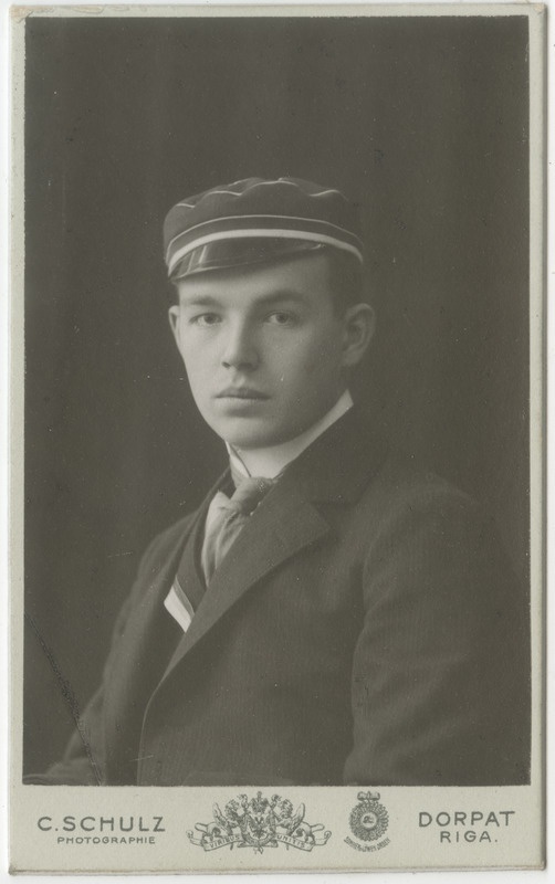 Korporatsioon "Estonia" liige Alexander von Gruenewaldt, portreefoto