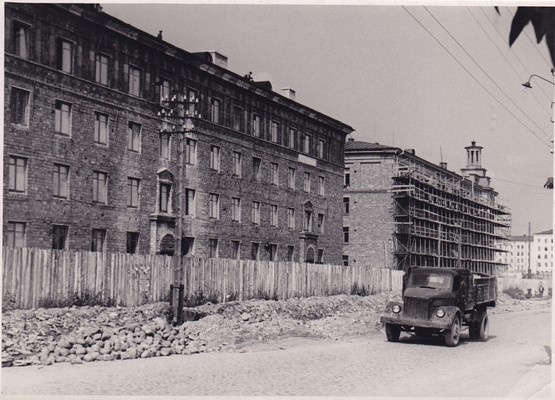Elumajade nr. 9 ja 11 ehitamine Puškini tänaval Narvas