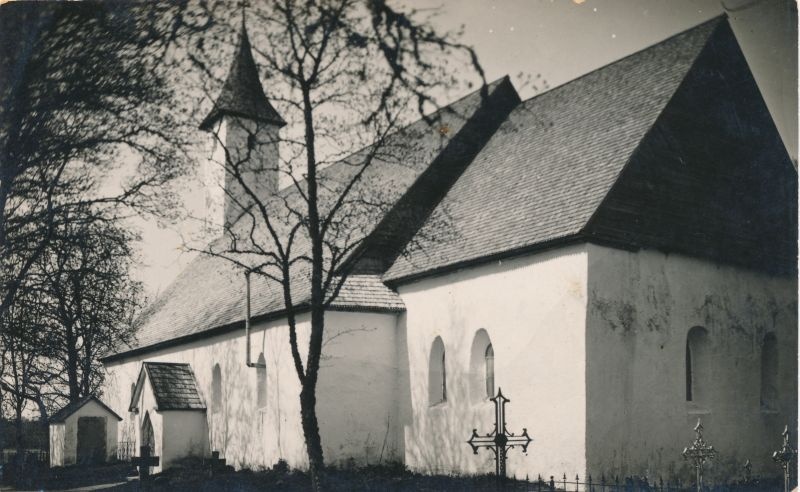 Foto. Noarootsi Püha Katariina kirik. Mustvalge. Foto: J. Grünthal.