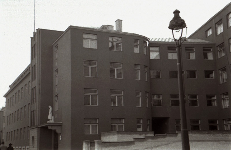 Tallinna Ühise Haigekassa uus ravihoone Tõnismäel.