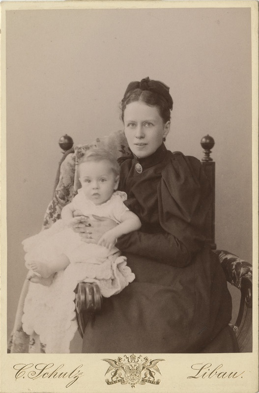 Naine lapsega, portreefoto