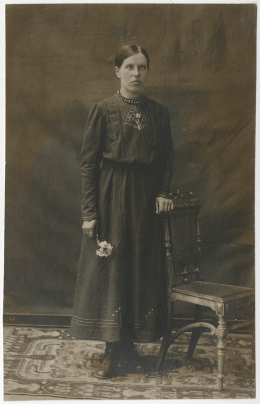 Anna Püss (snd 01.12.1890)