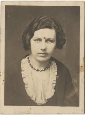 Anna-Marie Pung  duplicate photo
