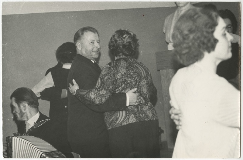 NSV Liidu 50. aastapäeva tähistamine Võisiku Invaliididekodus 1972.a