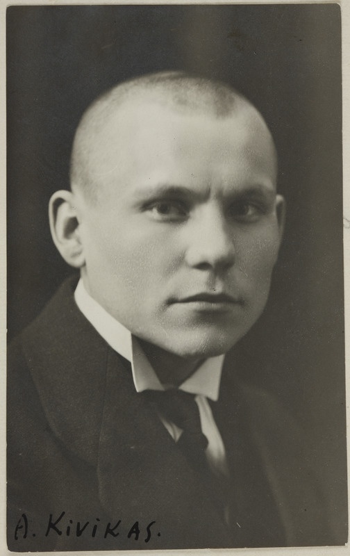 Eesti üliõpilaste seltsi "Veljesto" liige Albert Kivikas, portreefoto