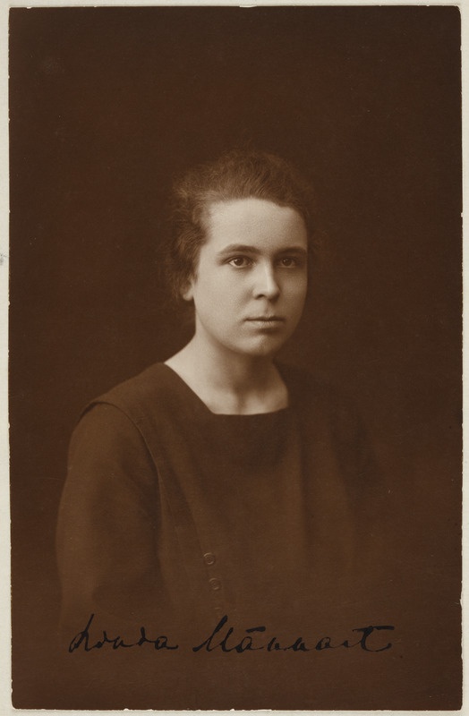 Eesti üliõpilaste seltsi "Veljesto" liige Linda Männart, portreefoto