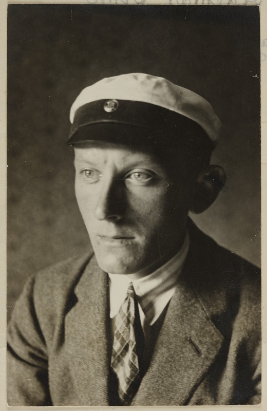 Eesti üliõpilaste seltsi "Veljesto" liige Voldemar Erm, portreefoto