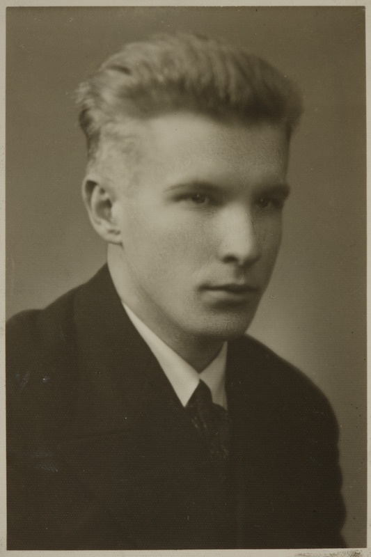 Eesti üliõpilaste seltsi "Veljesto" liige Franz Krillo-Aarnoja, portreefoto