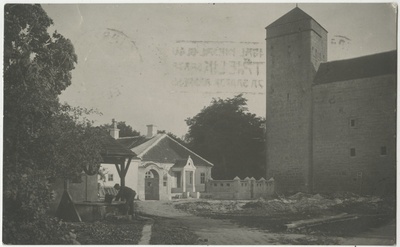 Kuressaare piiskopilinnus. Pöördel Ants Orase kiri August Annistile ja Jaan Kangilaskile, Harry Moorale ja teistele veljestolastele  duplicate photo