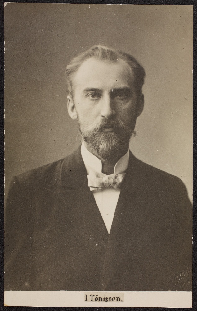 Jaan Tõnissoni portreefoto.