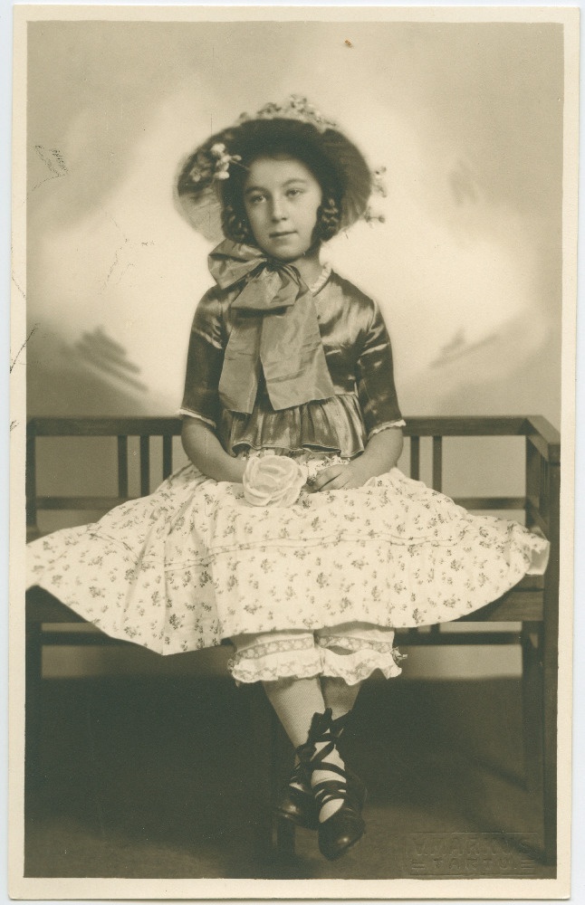 Stuudiofoto Lagle Tõnissonist.